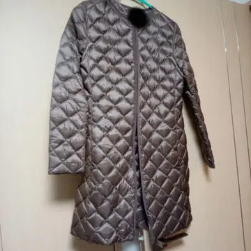 유니클로 울트라 라이트 다운 롱 퀼팅 브라운 S