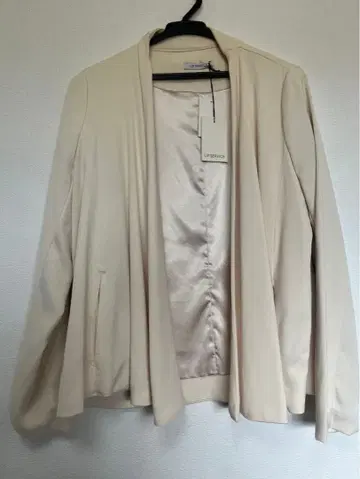 택 포함 새상품 LIP SERVICE 자켓 베이지 헤이세이 갸루 109