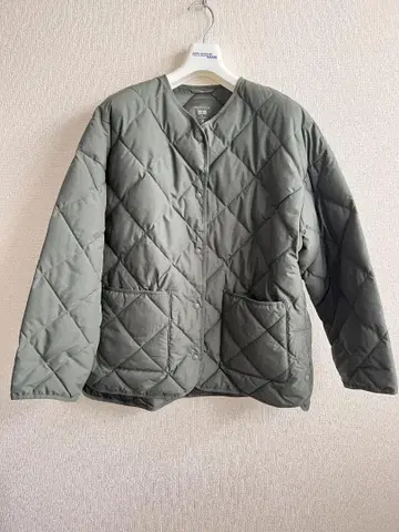 [ 새상품 미사용 ] 유니클로 XL 퍼프테크 릴랙스 자켓 올리브