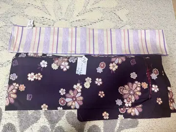 보라색 꽃무늬 코몬 기모노와 오비 세트