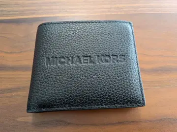 [ 가격 인하 ] MICHAEL KORS 블랙 접이식 지갑