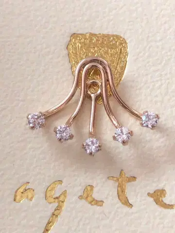 새상품급 아가트 k10 지르코니아 귀걸이 백참 [ 한쪽 귀용 ]