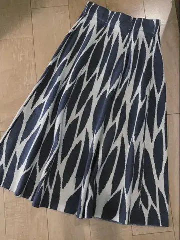 니트 플레어 스커트 그레이