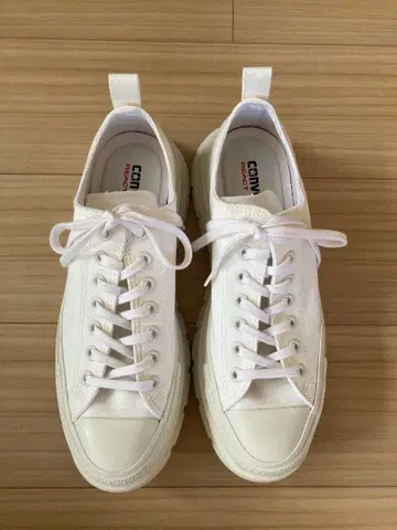 미사용 새상품 CONVERSE ALL STAR 화이트 스니커즈