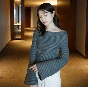 laubeblanc Off shoulder Panel knit tops