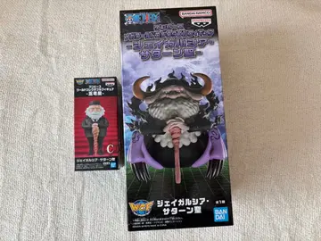 원피스 새턴 성 메가 월드 컬렉터블 피규어