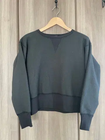 G&F Co. DOUBLE V SWEATSHIRTS _ INK BLACK