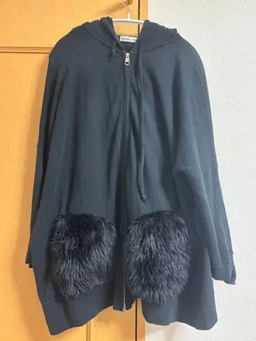 TSUMORI CHISATO 블랙 후드티