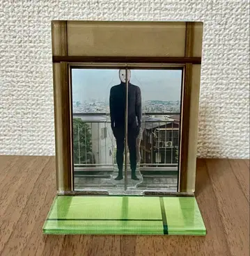 아메나 아크릴 스탠드 낮