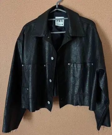 ZARA 블랙 크롭 자켓