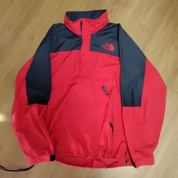 THE NORTH FACE 마운틴 파카 레드/블랙 빨간색 자수 로고