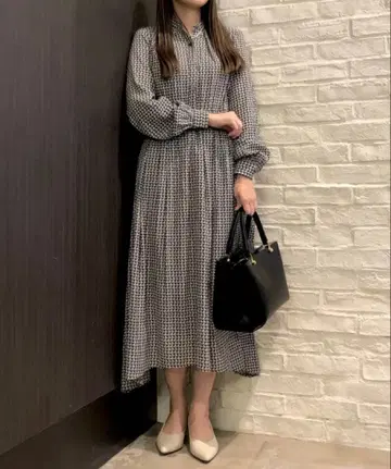 [ 새상품 ] 플라스테 개더 원피스 ( 긴팔 )