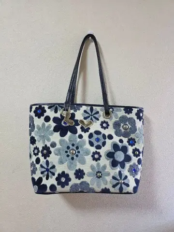 [새상품] ThinkBee! 꽃무늬 숄더백 네이비 계열