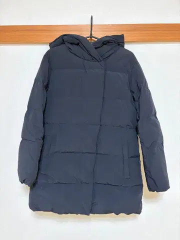 가격 인하!! PLST 플라스테 나일론 후드 다운 코트 사이즈 M 블랙