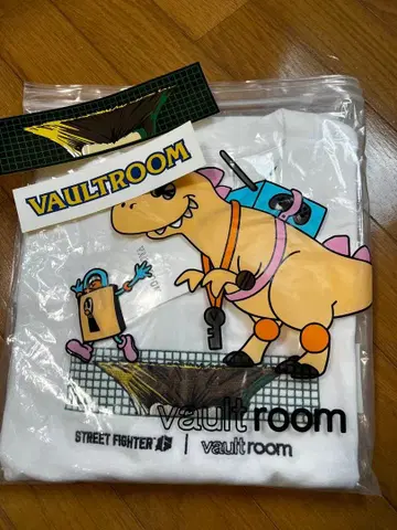 Vault room 스트리트 파이터 6 콜라보 가일 T셔츠