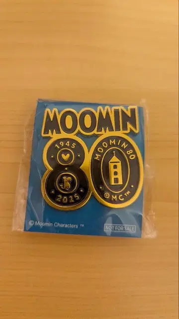 무민 80주년 기념 핀 배지