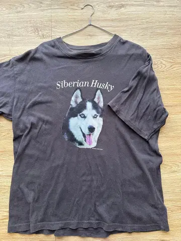 시베리안 허스키 T셔츠 다크 그레이