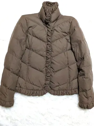 다운 자켓 프릴 포함