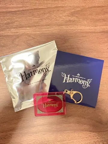 MGA on 'Harmony' Gacha 키링