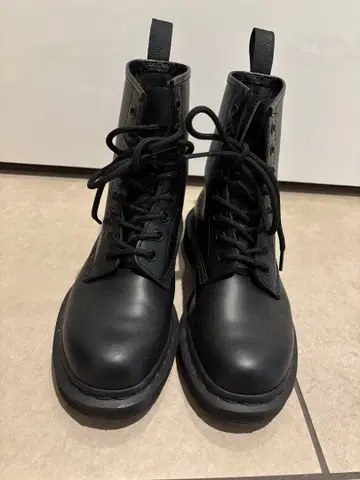 닥터마틴 부츠 23cm