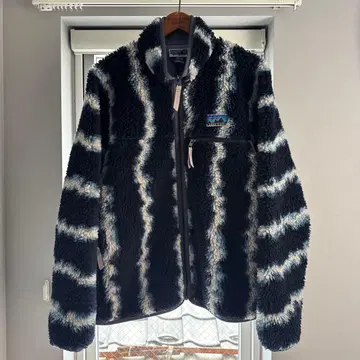 Patagonia 50주년 플리스 자켓 썬더 패턴