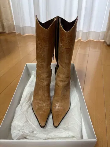 가죽 웨스턴 부츠 베이지 중간 힐