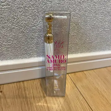 [ 새상품 ] 아무로 나미에 20th 기념일 라이브 이어폰 잭