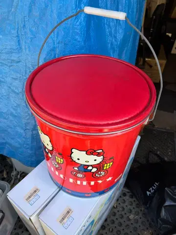 [16일까지 가격!] 키티 캔 스툴 의자