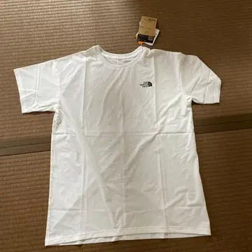 THE NORTH FACE NTW12208 화이트 티셔츠