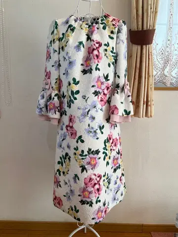 미사용 새상품 엠즈 그레이시 원피스 40