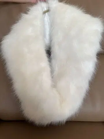 [ 성인식 ] 화이트 퍼 스톨 약 120cm