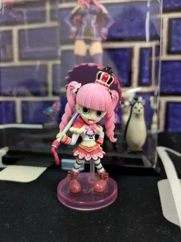 원피스 피규어 페로나, 보니 덤 포함 월드 컬렉터블 피규어