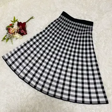 새상품급 [ LE CIEL BLEU ] 플레어 스커트(38) 엘레강트