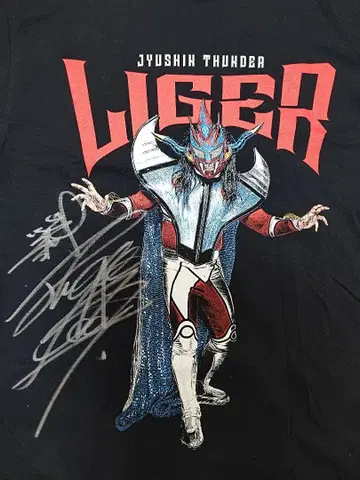 쥬신 썬더 라이거 T셔츠 사인 포함 신일본 프로레슬링