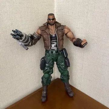 FF7 리메이크 바렛 피규어 PLAY ARTS