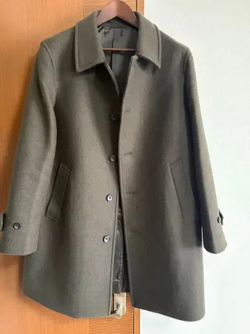 유니클로 싱글 브레스 코트 올리브 L 사이즈