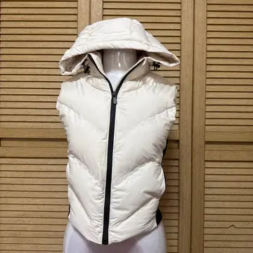 후드 부착 아이보리 다운 베스트