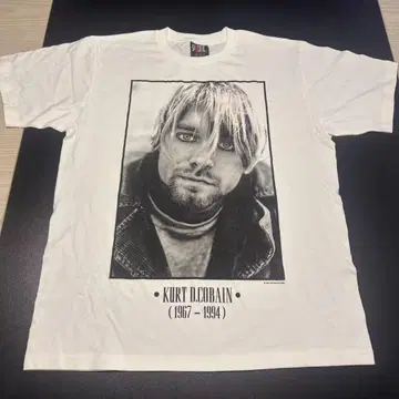 커트 코베인 Kurt Cobain 추모 화이트 6741