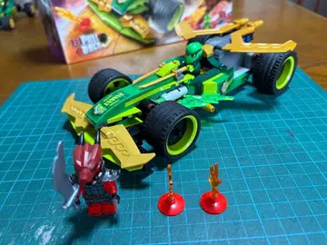 레고 닌자고 71828 로이드의 풀백 레이스카 완성품 덤 포함