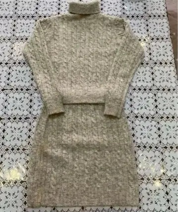 차일드우먼 셋업 터틀 니트 스커트