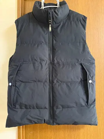 블랙 다운 베스트