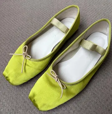 스트랩 플리츠 발레 발레 슈즈 펌프스 스트랩 23.5