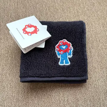 오사카 간사이 만박 미야쿠미야쿠 자수 핸드 타월 블랙