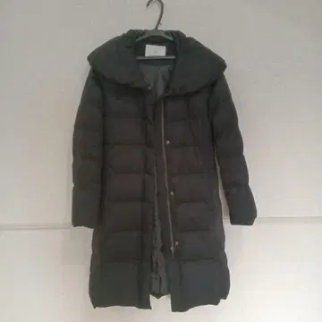 이네드 다운 코트