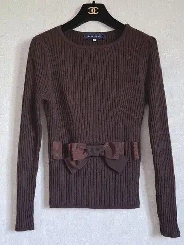 [ 새상품급 ] M'S GRACY 스테디셀러 리본 리브 니트탑