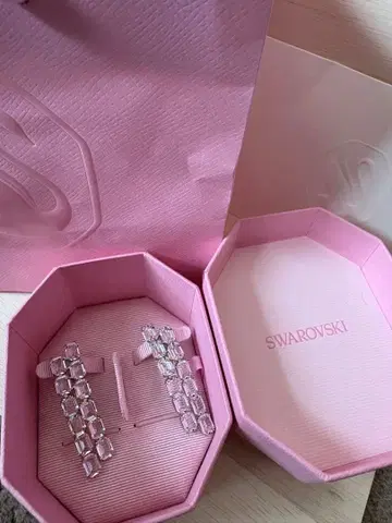 SWAROVSKI Millenia 클립 귀찌 미사용 새상품 스와로브스키