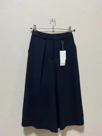 새상품 작은 사이즈 34 내추럴 뷰티 베이직 가우초 팬츠