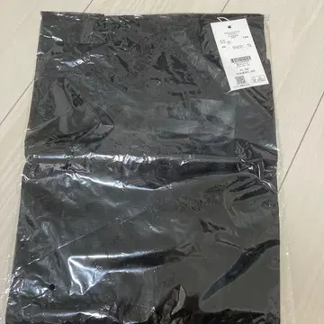 LOWRYS FARM 로리즈팜 튤 하이넥 블랙