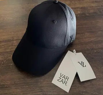 VARZAR/바자르 스터드 로고 오버핏 볼캡 블랙