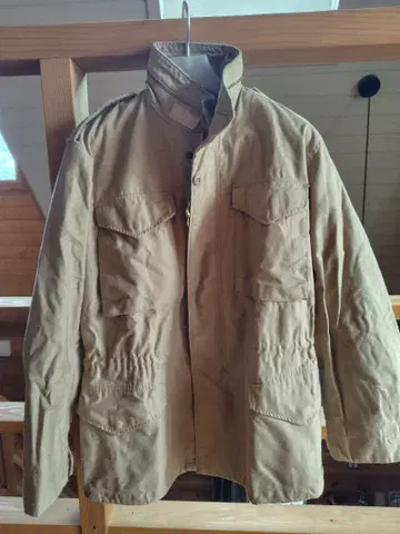 [새상품급] 미국제 ALPHA m65 필드 자켓 S 사이즈 베이지